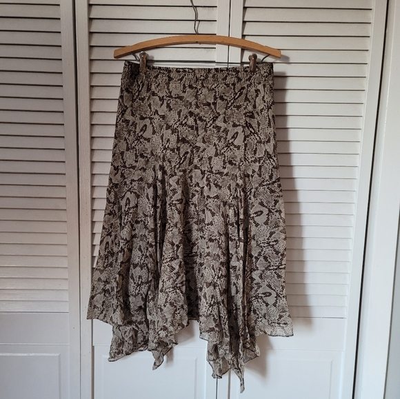 MICHAEL BY MICHAEL KORS Silk and Polyester Printed Layered Skirt, Size M - Picture 2 of 8